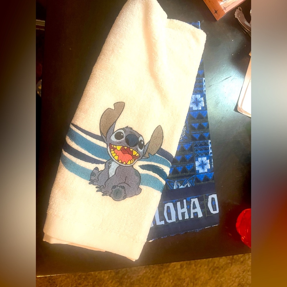 NWT Disney’s Stitch set of 2 Kitchen Towels